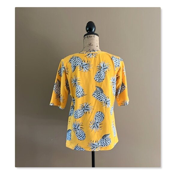 Christopher &  Banks Pineapple Print Knit Top Sz M - Picture 5 of 9